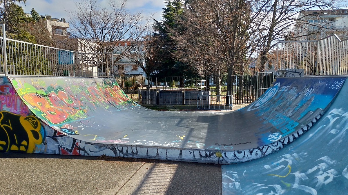 Square de la France Libre skatepark